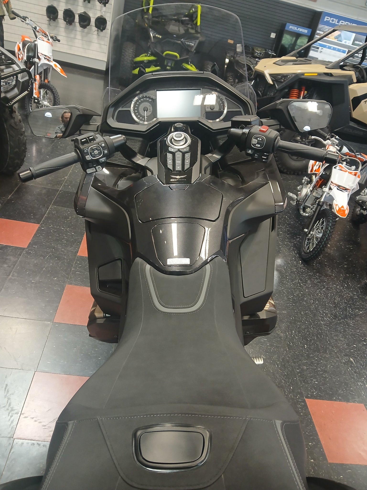 2026 Honda Gold Wing Tour Automatic DCT 6