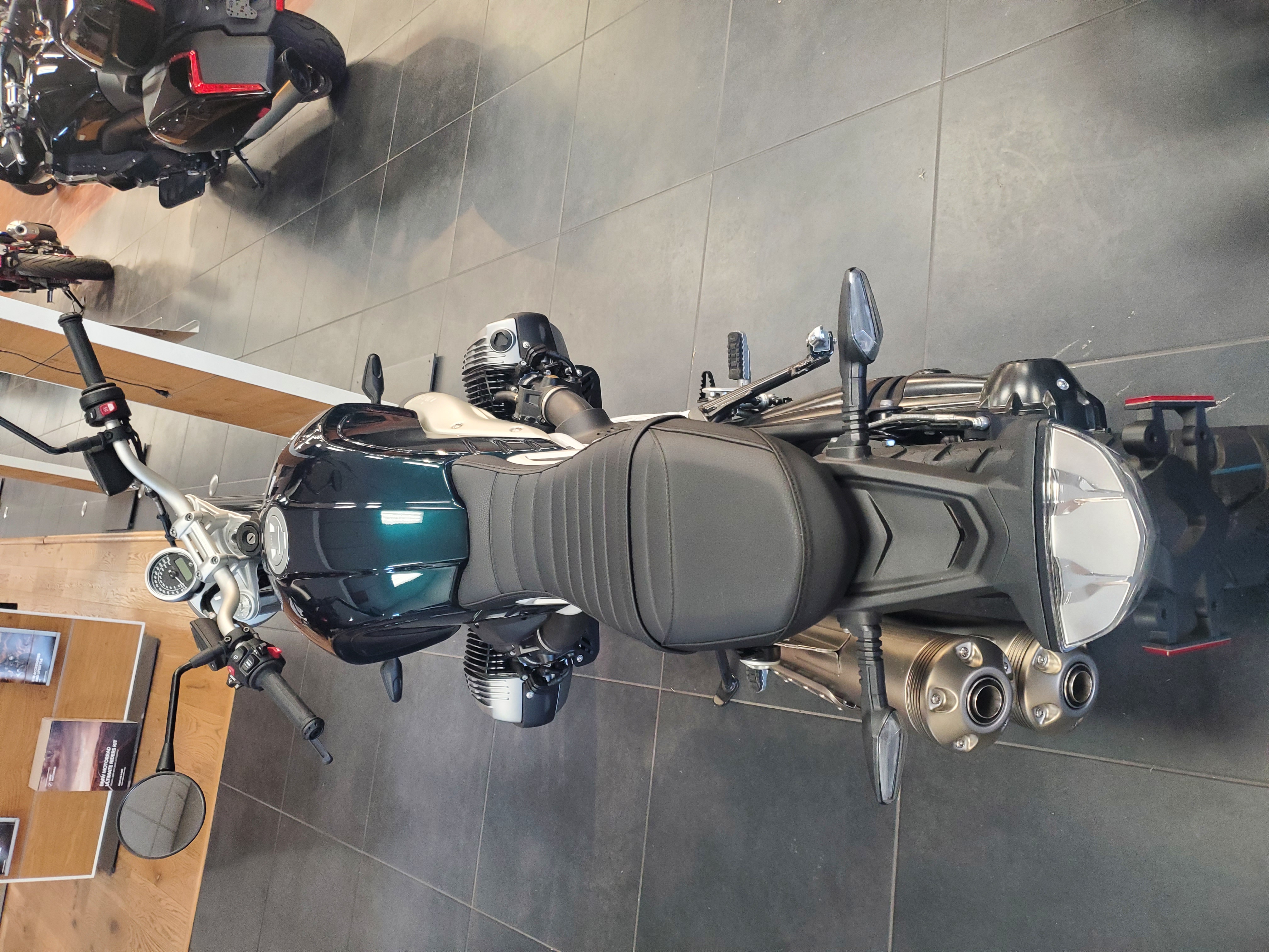  R nineT Scrambler2023年式純正ウインカー 4個セット BMW R nineT Scrambler2023年式純正ウインカー 4個セット 【公式通販】
