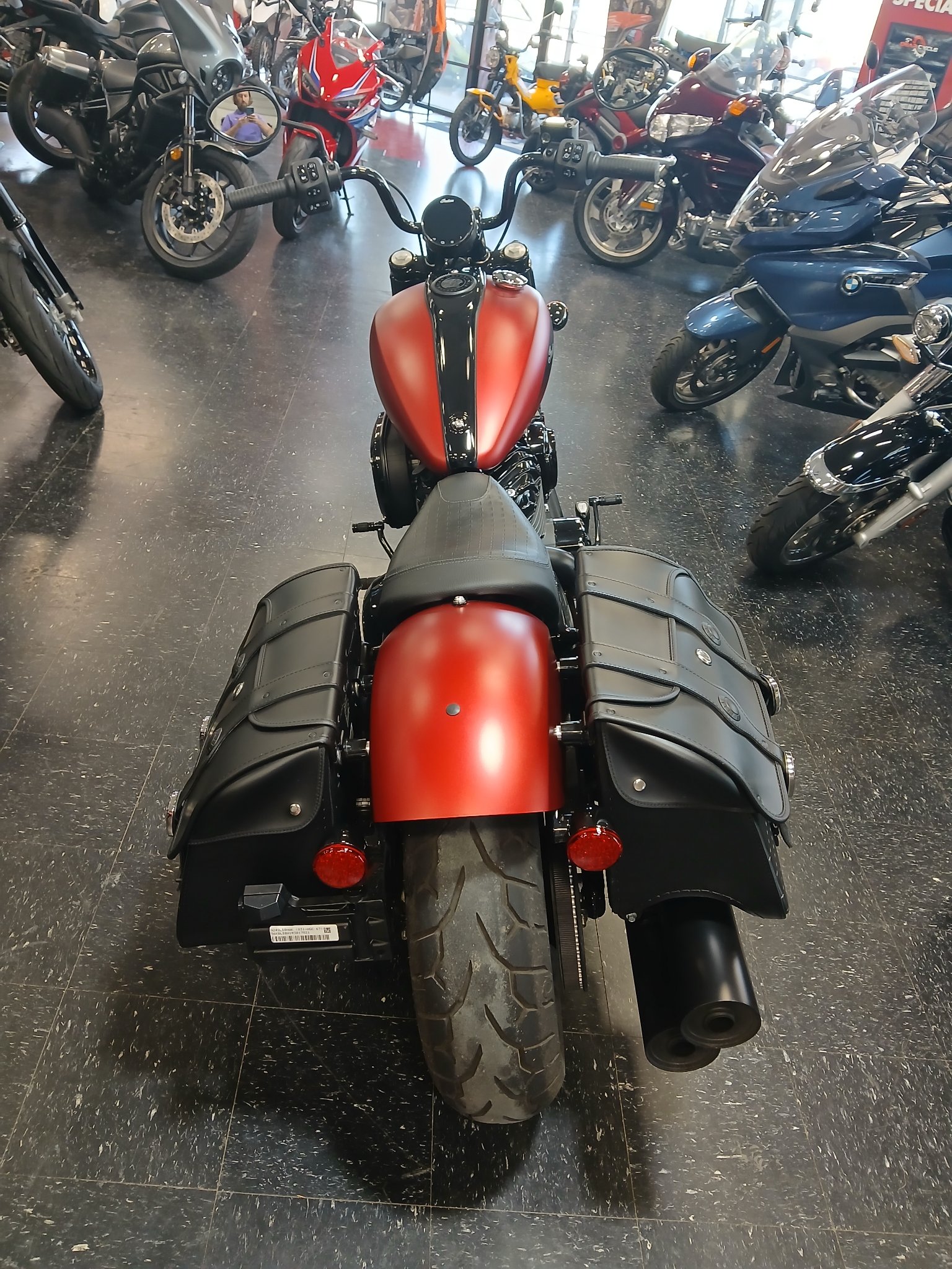 2024  Chief Bobber Dark Horse® 4
