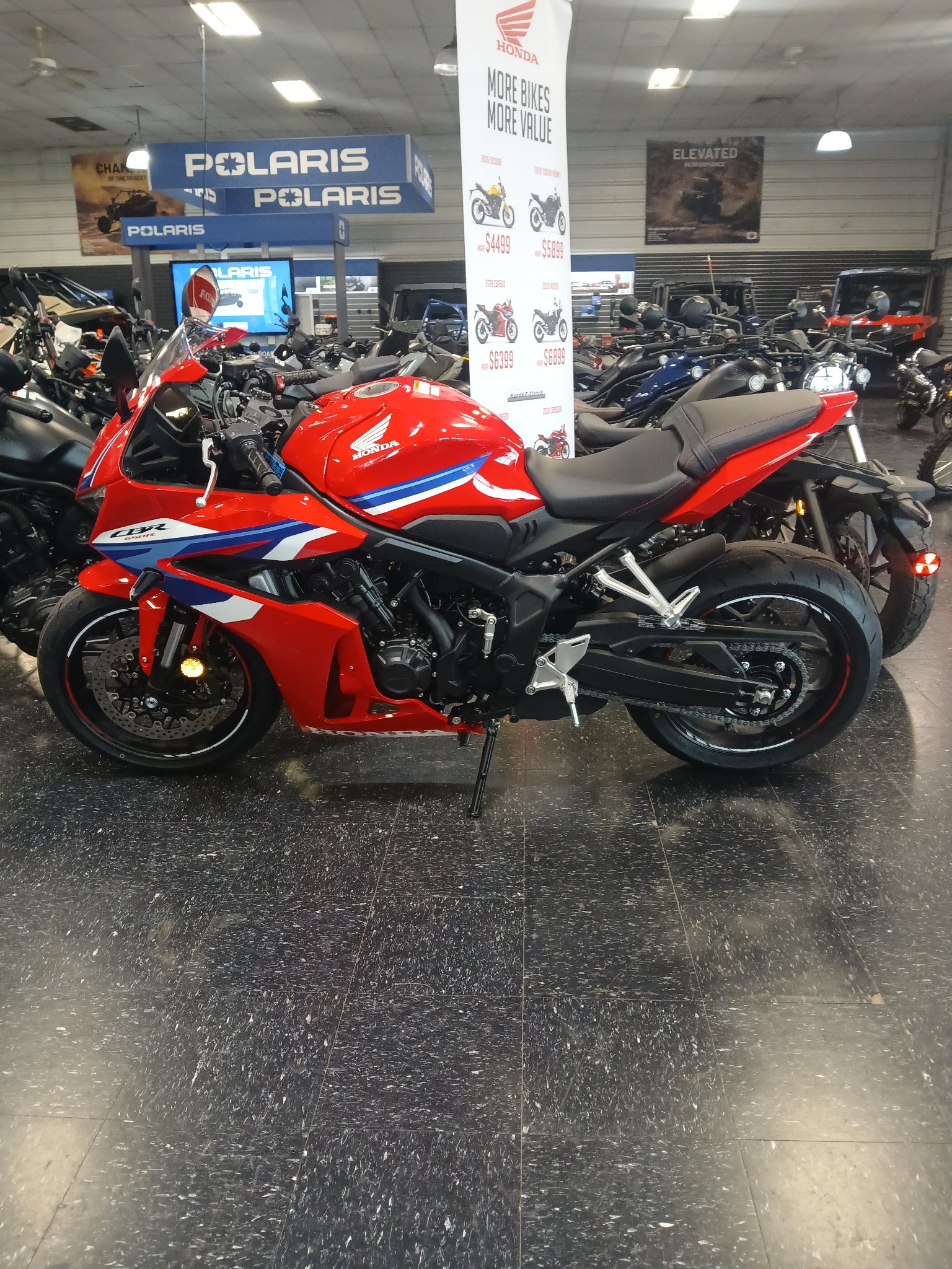 2026 Honda CBR650R E-Clutch 2