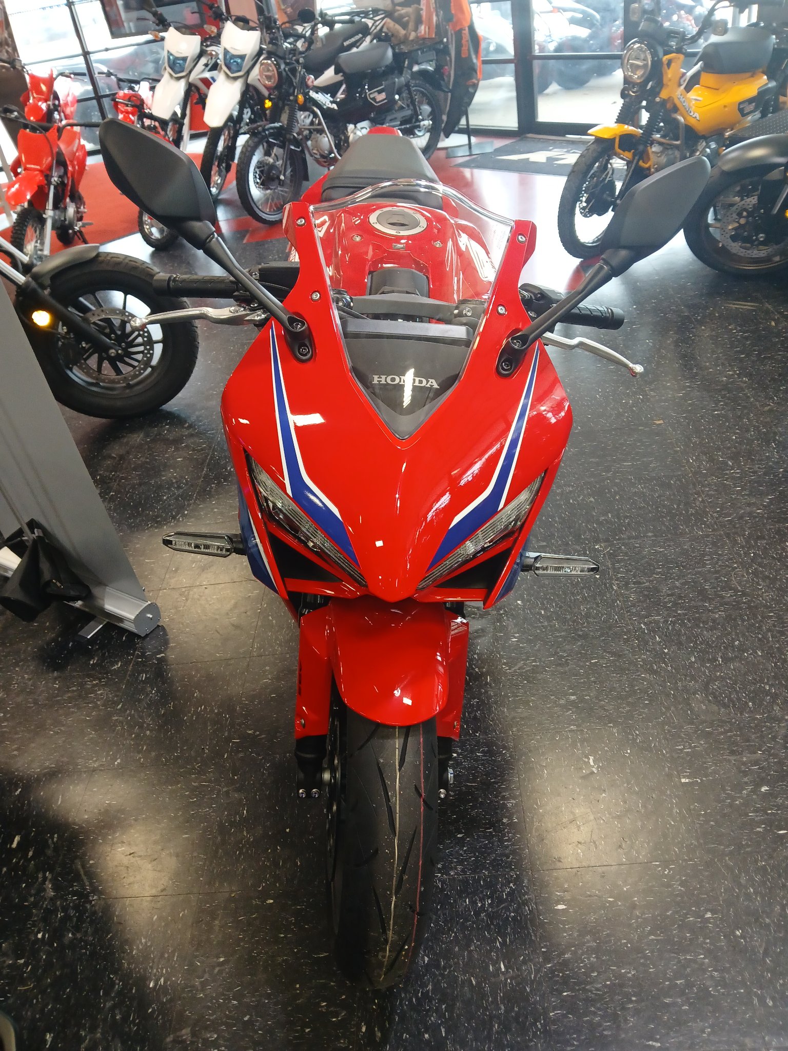 2026 Honda CBR650R E-Clutch 3