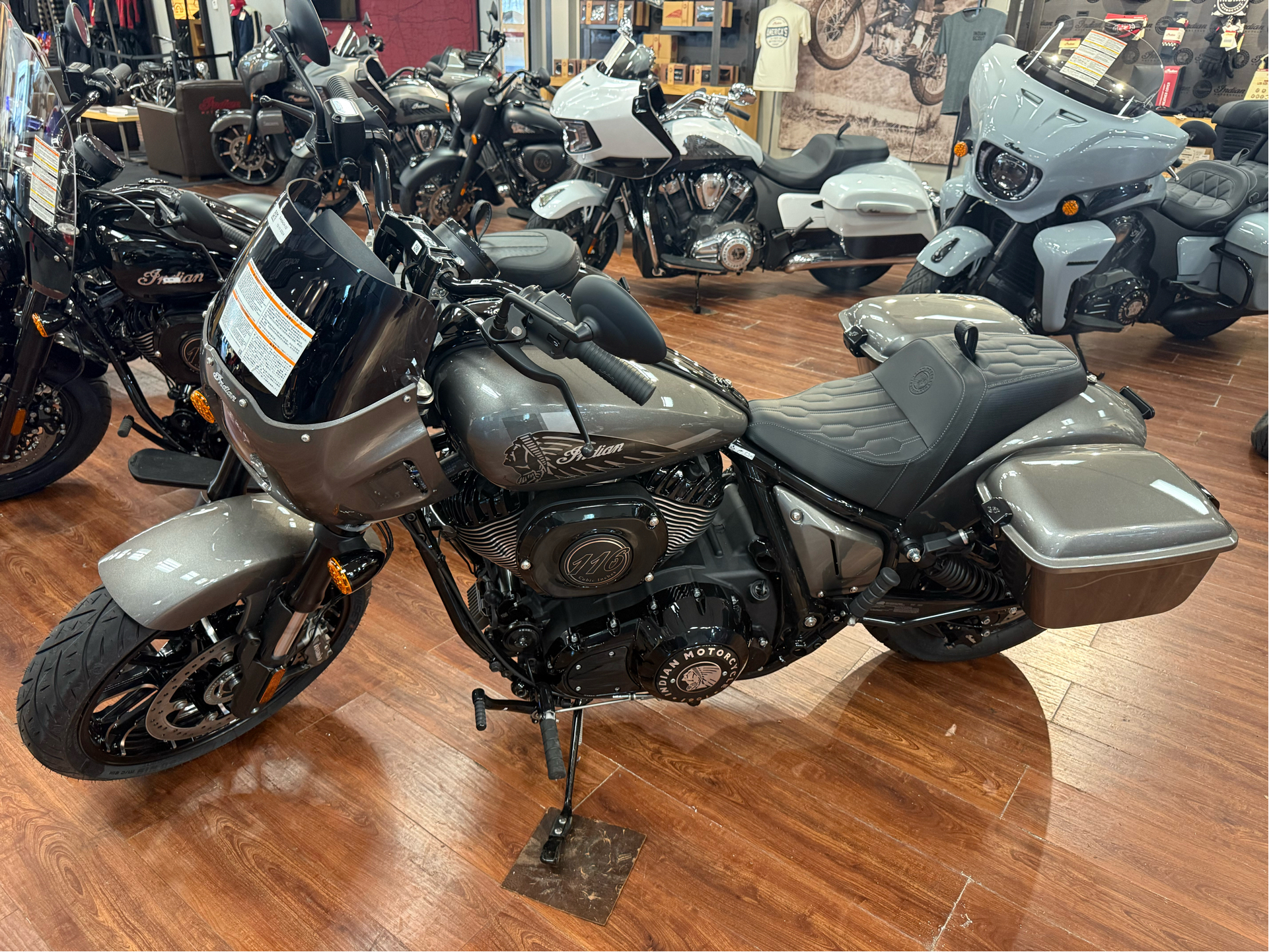 New 2025 Indian Motorcycle Sport Chief RT Motorcycles in Broken