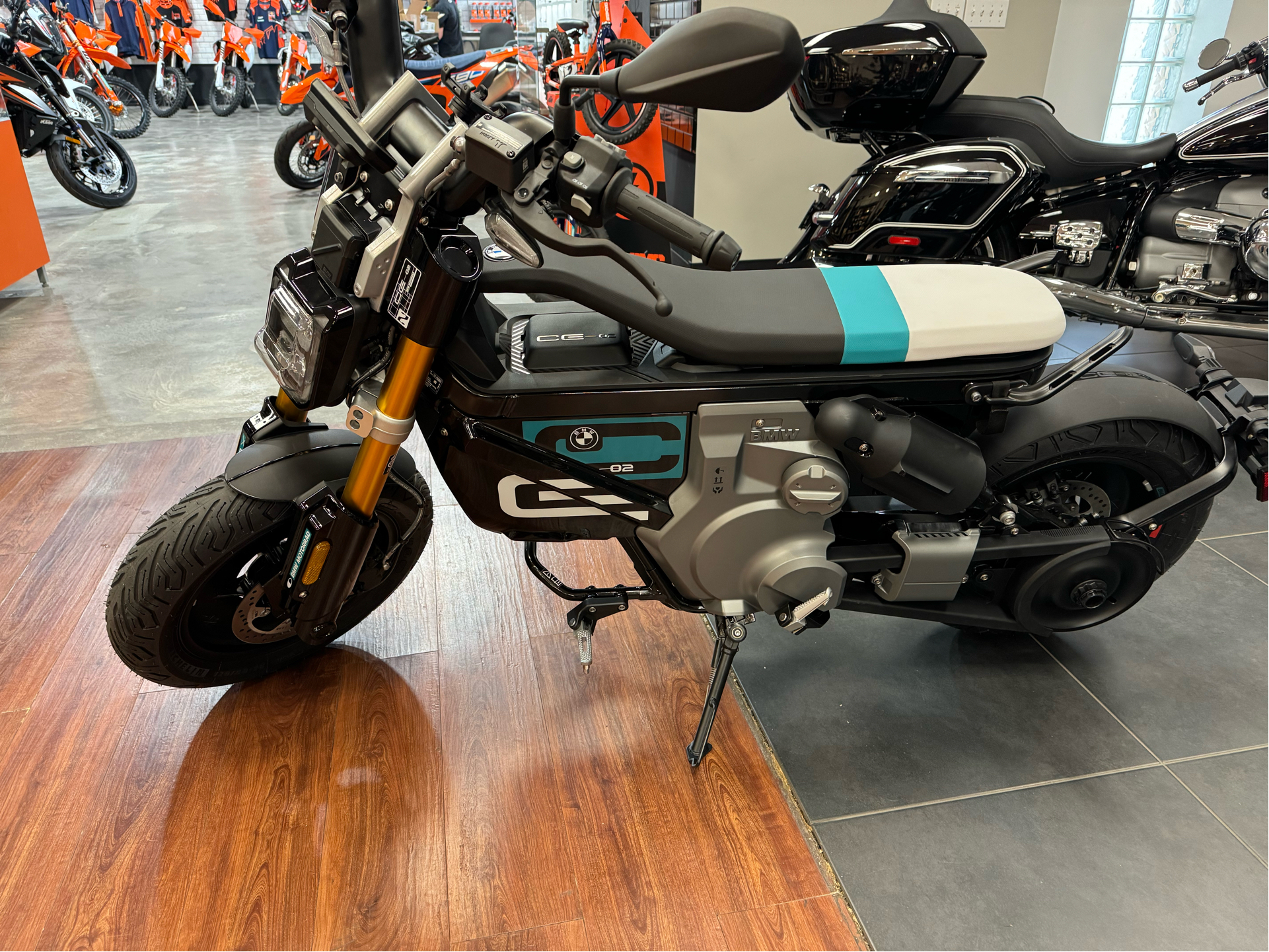 New 2024 BMW CE 02 Scooters in Broken Arrow, OK Outside the Tulsa