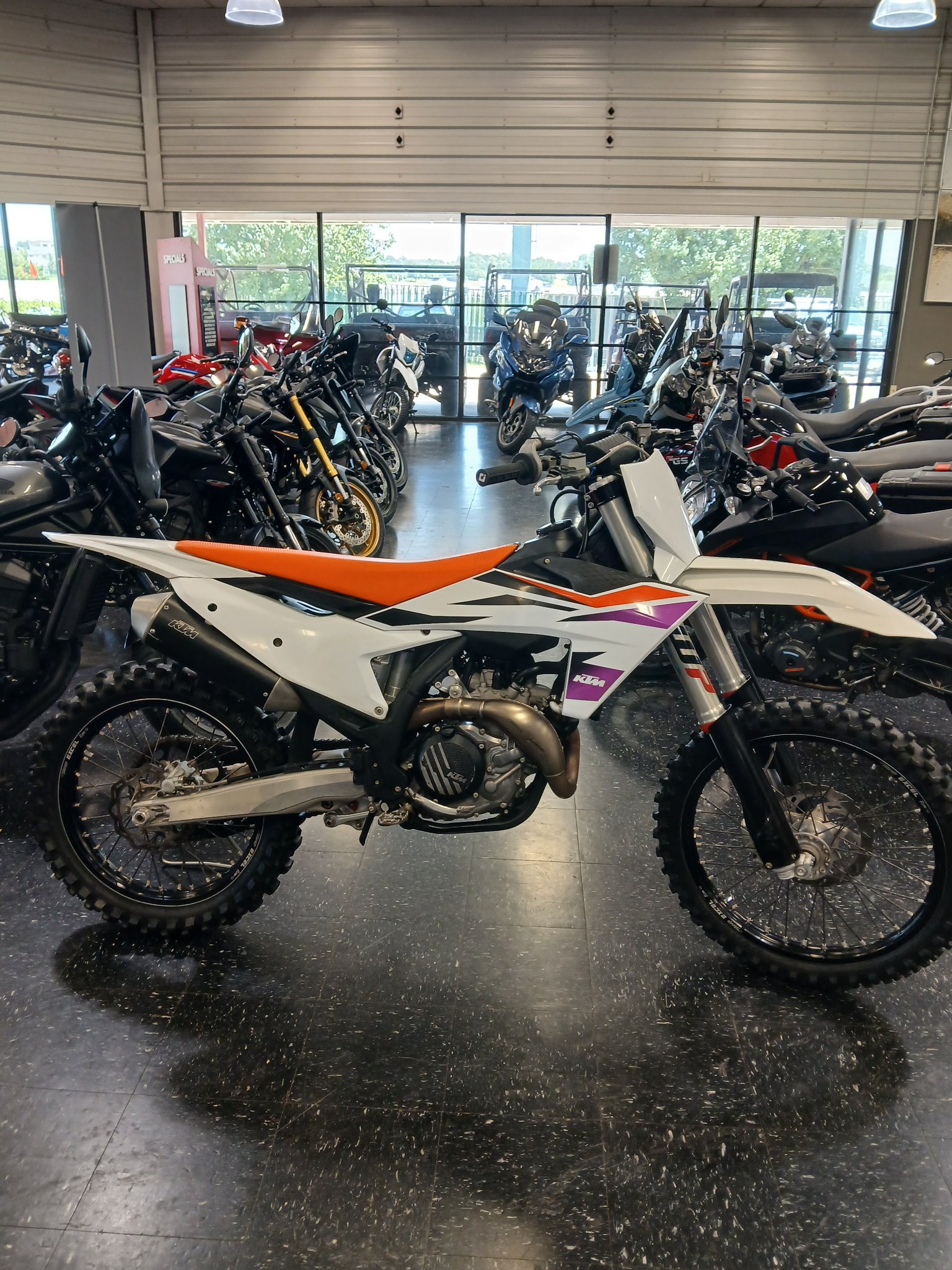 2023 KTM 450 SX-F 2