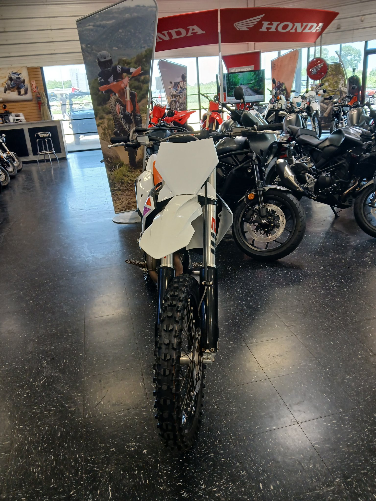 2023 KTM 450 SX-F 3