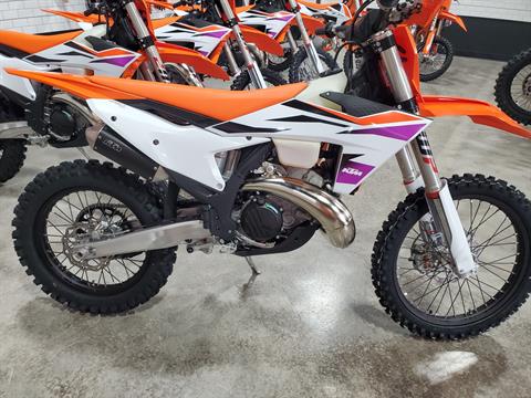 New 2024 KTM 250 XC Motorcycles in Broken Arrow, OK Outside the