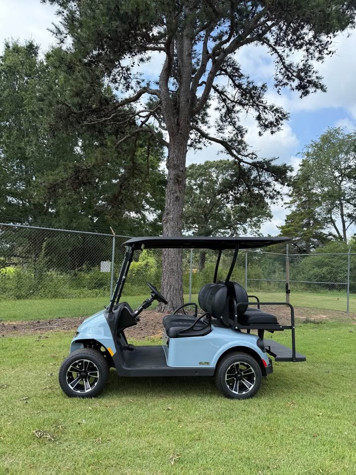 2026  2026 EZGO RXV4 3