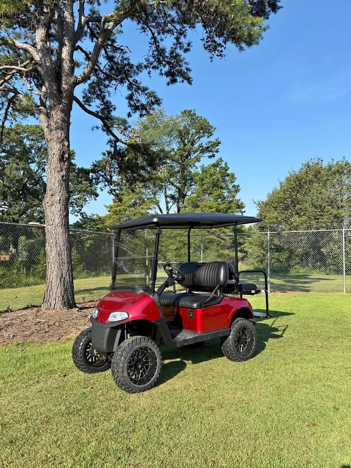 2020  2020 EZGO RXV Elite 4