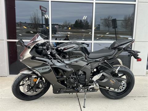 2026 Kawasaki Ninja ZX-6R — photo 1 of 12