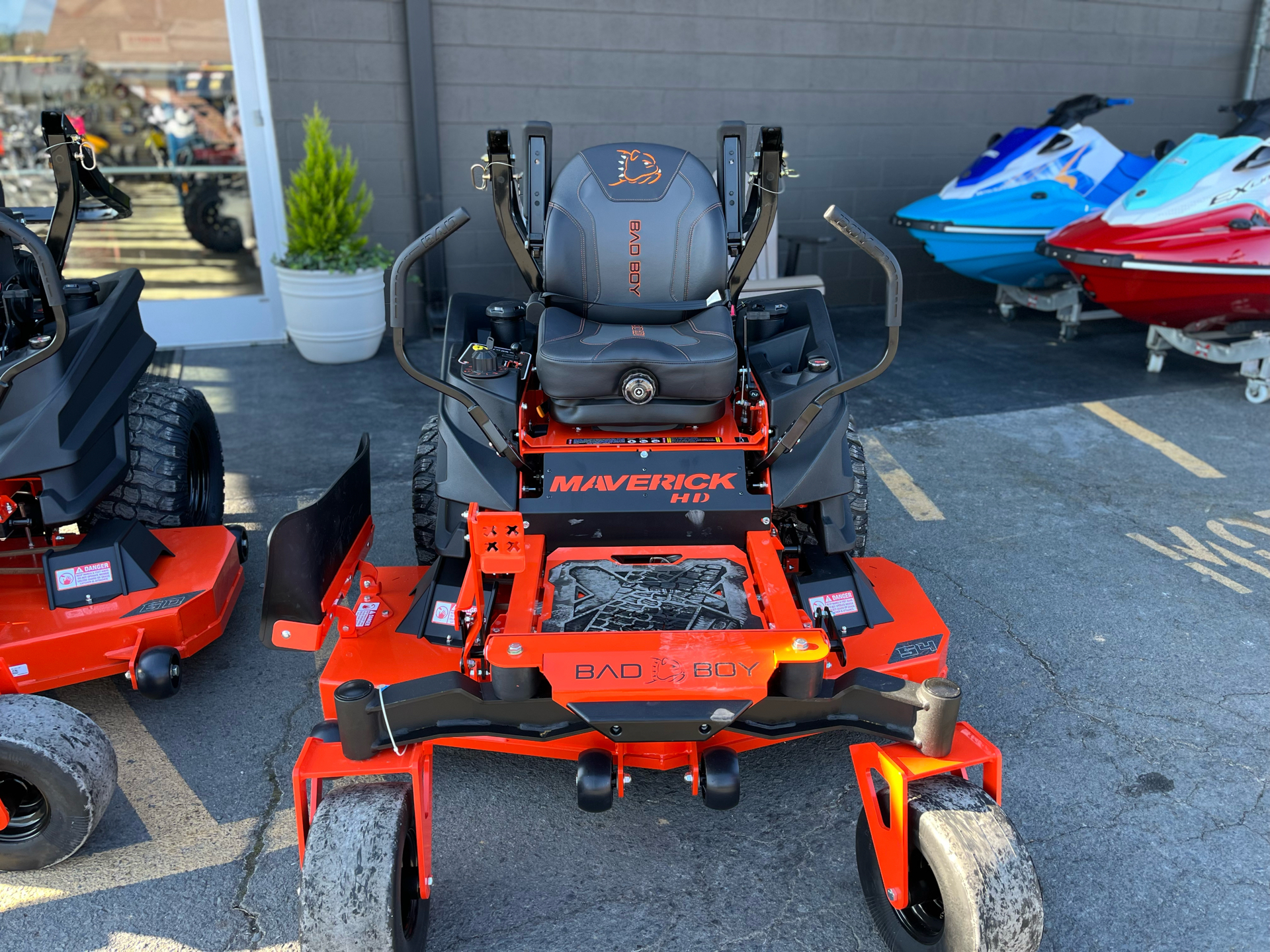 2025 Bad Boy Mowers Maverick HD 54 in. Kawasaki FX730 23.5