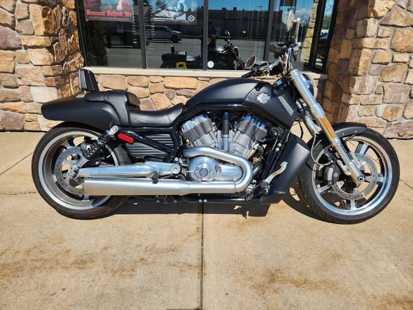 【Em】Harley Davidson 38 Used 2016 Harley-Davidson V-Rod Muscle® | Motorcycles in Erie PA