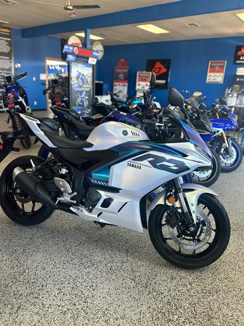 New 2025 Yamaha YZF-R3, New Mexico | Specs, Price, Photos | Lunar 