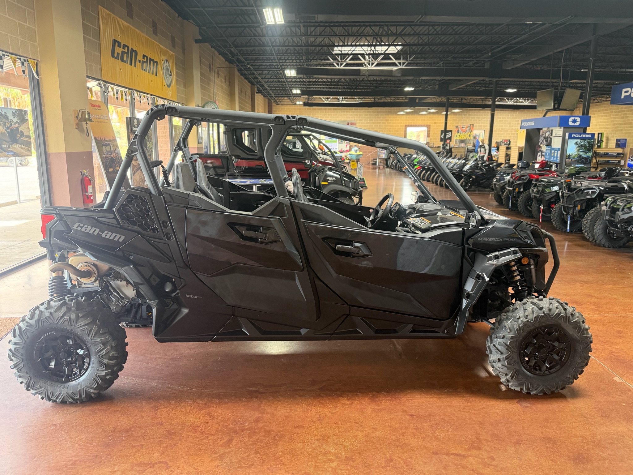 2025 Can-Am™ Maverick Sport Max DPS 3
