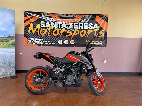 Used 2023 KTM 200 Duke, New Mexico | Specs, Price, Photos | Orange