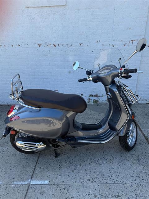 2023 Vespa Primavera 50 in Long Island City, New York - Photo 3