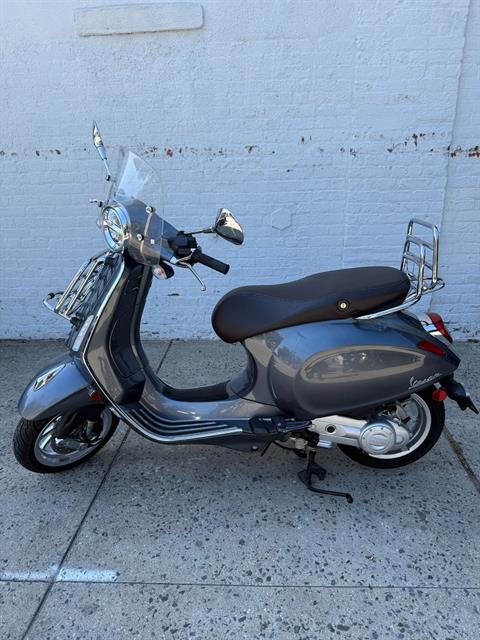 2023 Vespa Primavera 50 in Long Island City, New York - Photo 2