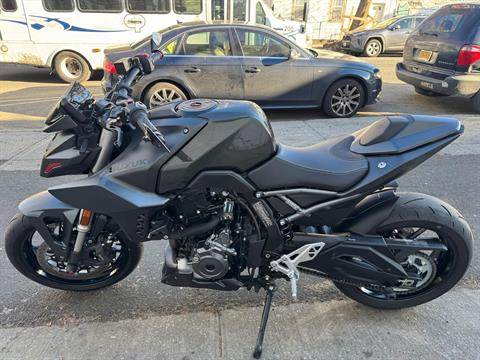 2023 Suzuki GSX-8S in Long Island City, New York - Photo 1