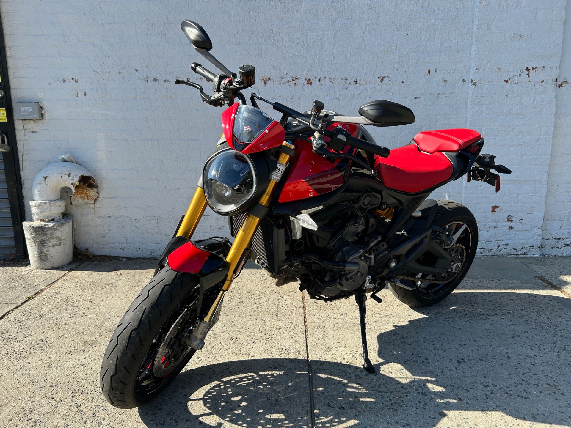 2023 Ducati Monster SP in Long Island City, New York - Photo 2