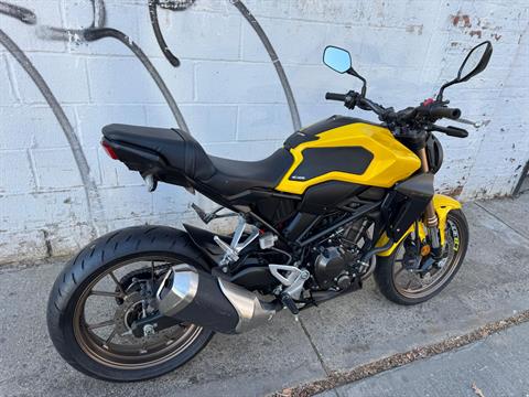 2024 Honda CB300R ABS in Long Island City, New York - Photo 3