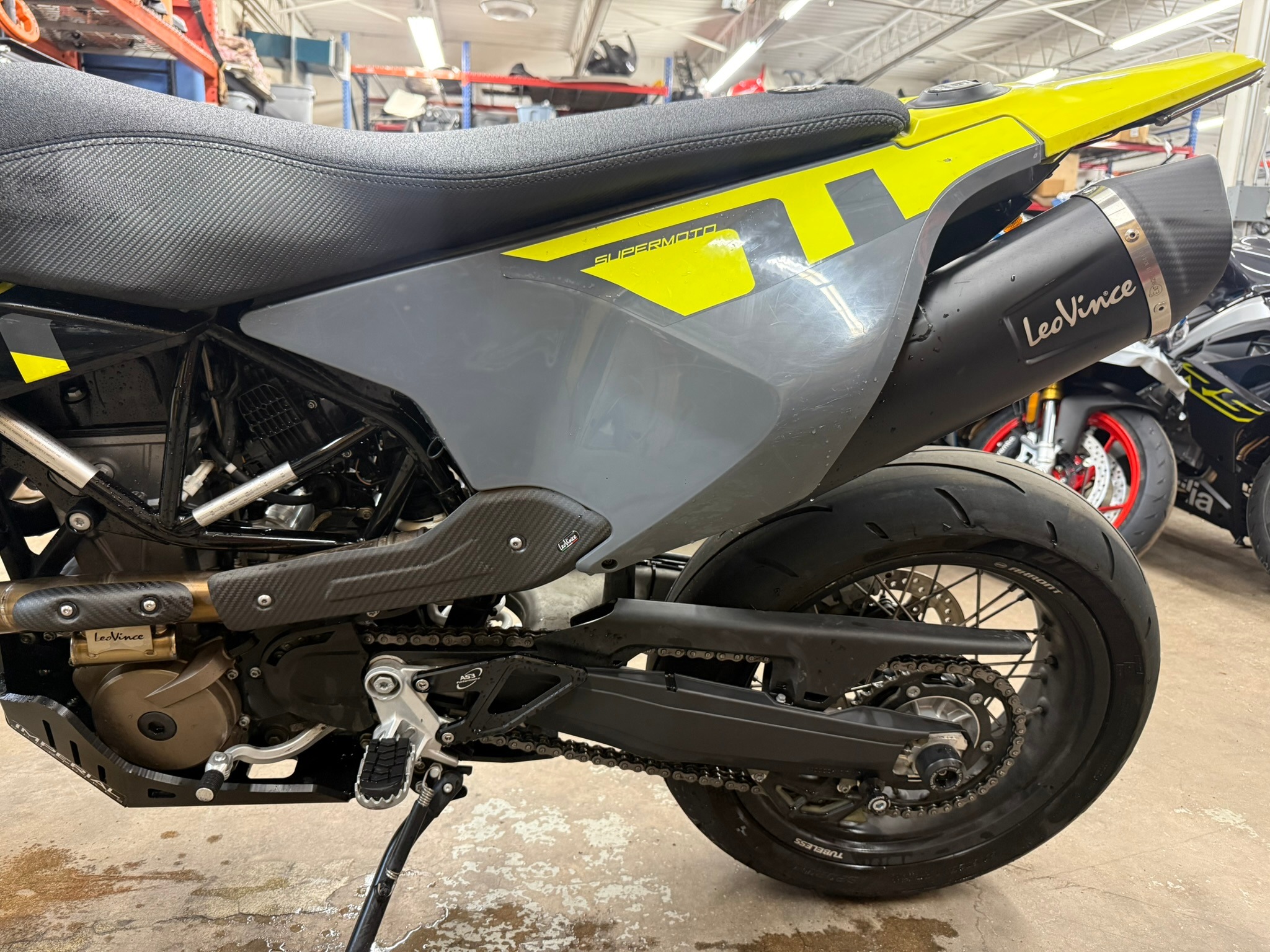 2023 Husqvarna 701 Supermoto 5