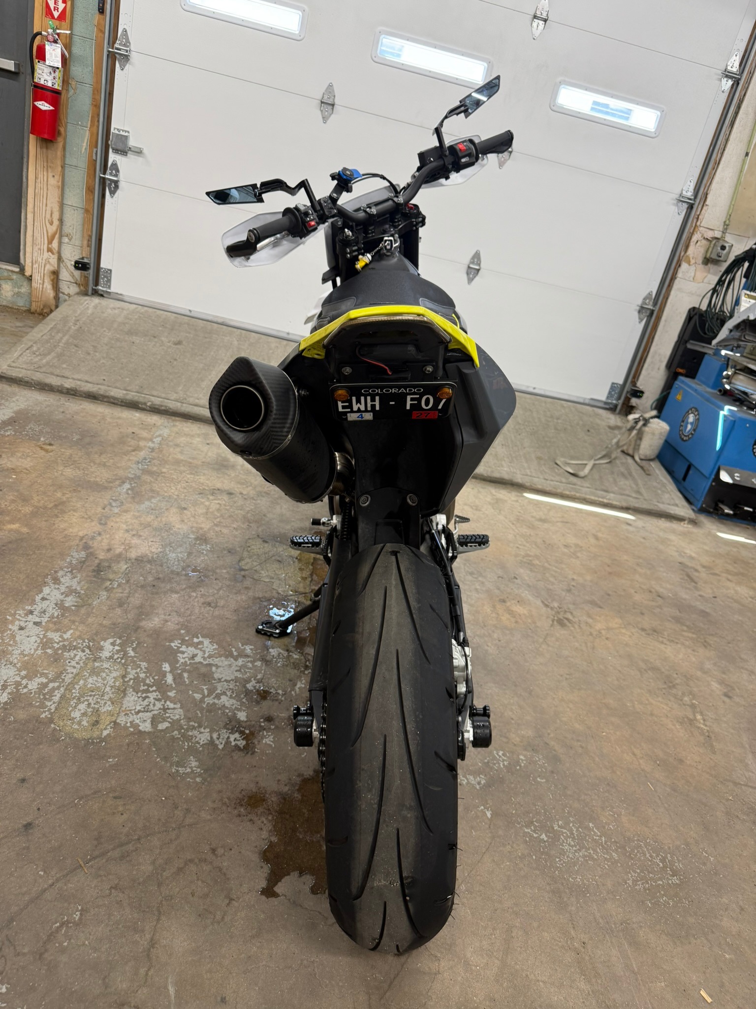 2023 Husqvarna 701 Supermoto 6