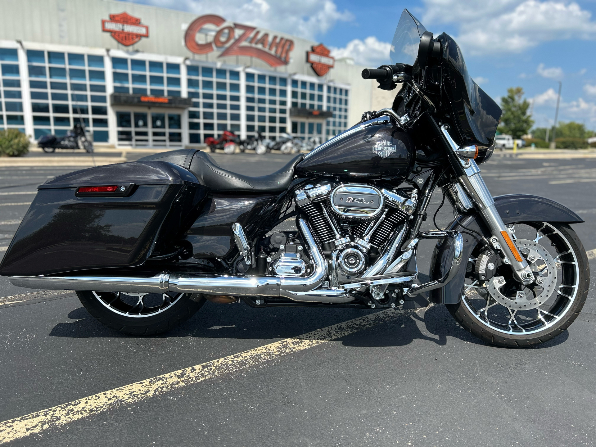 NYC HARLEY-DAVIDSON アメ製　ビンテージ Used 2008 Harley-Davidson CVO™ Screamin' Eagle® Dyna® 105th
