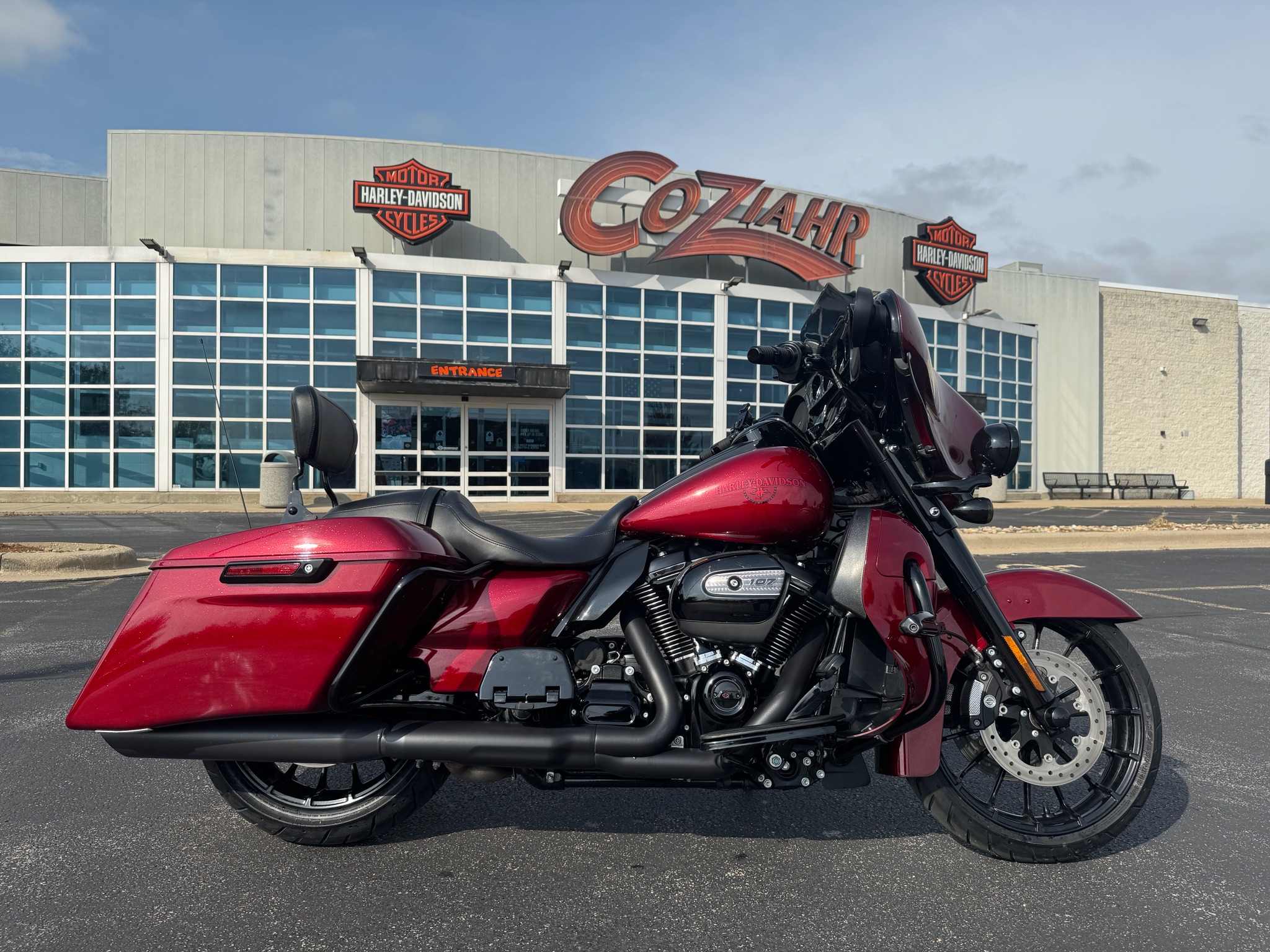 2018 Harley-Davidson Street Glide® Special 1
