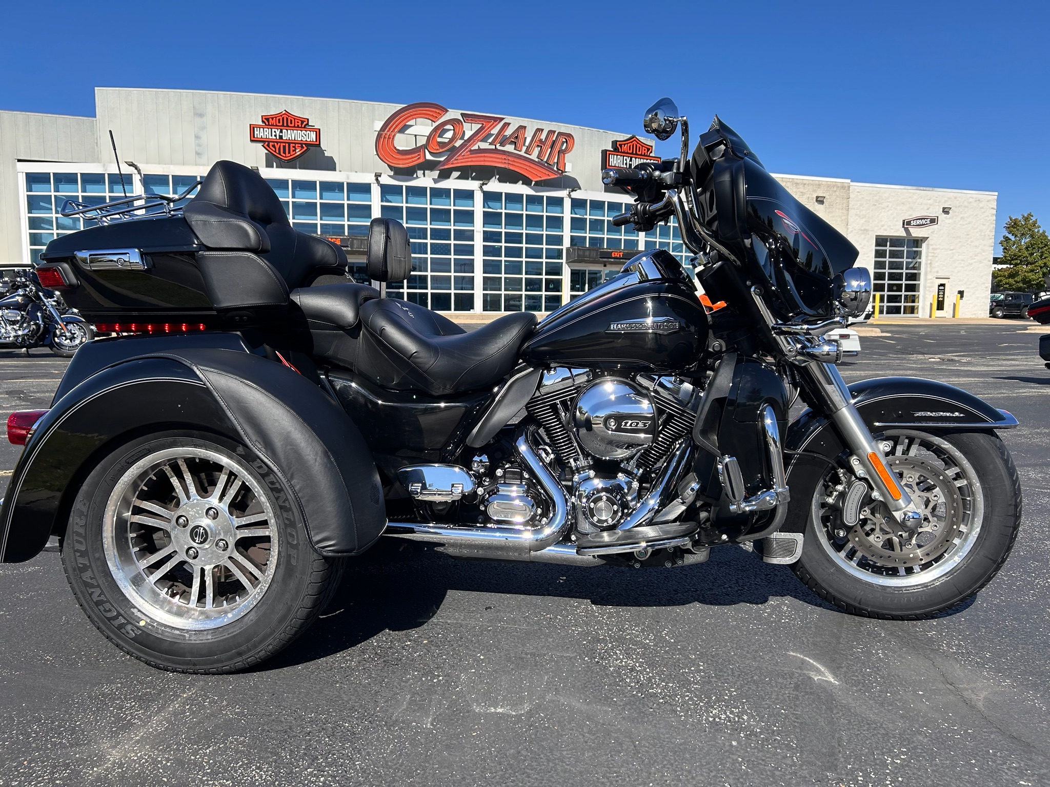 2016 Harley-Davidson Tri Glide® Ultra 1