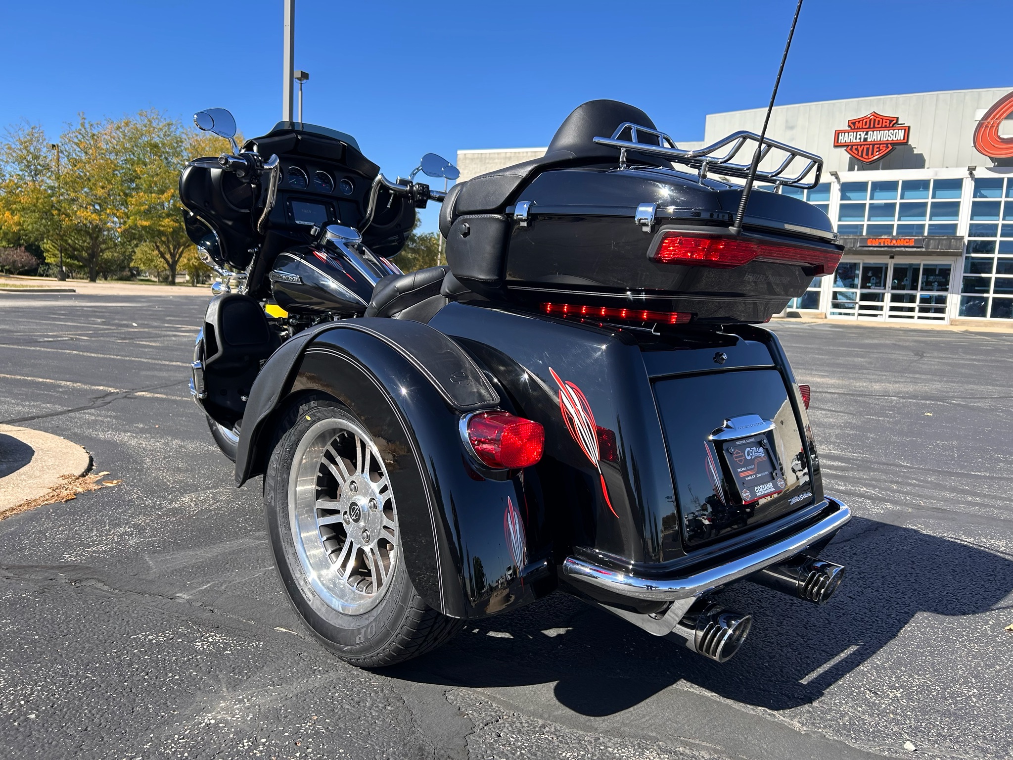 2016 Harley-Davidson Tri Glide® Ultra 6