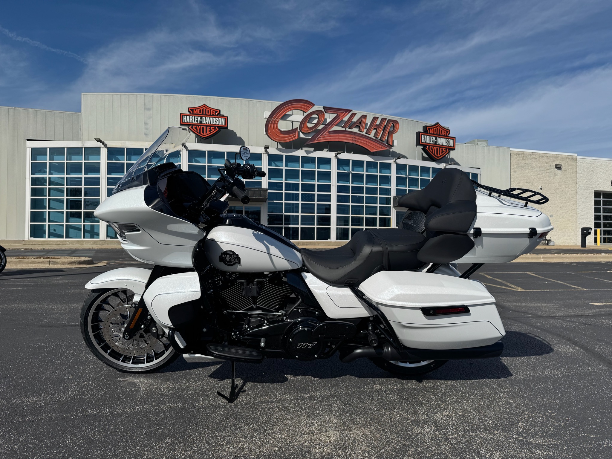 2026 Harley-Davidson Road Glide® Limited 4