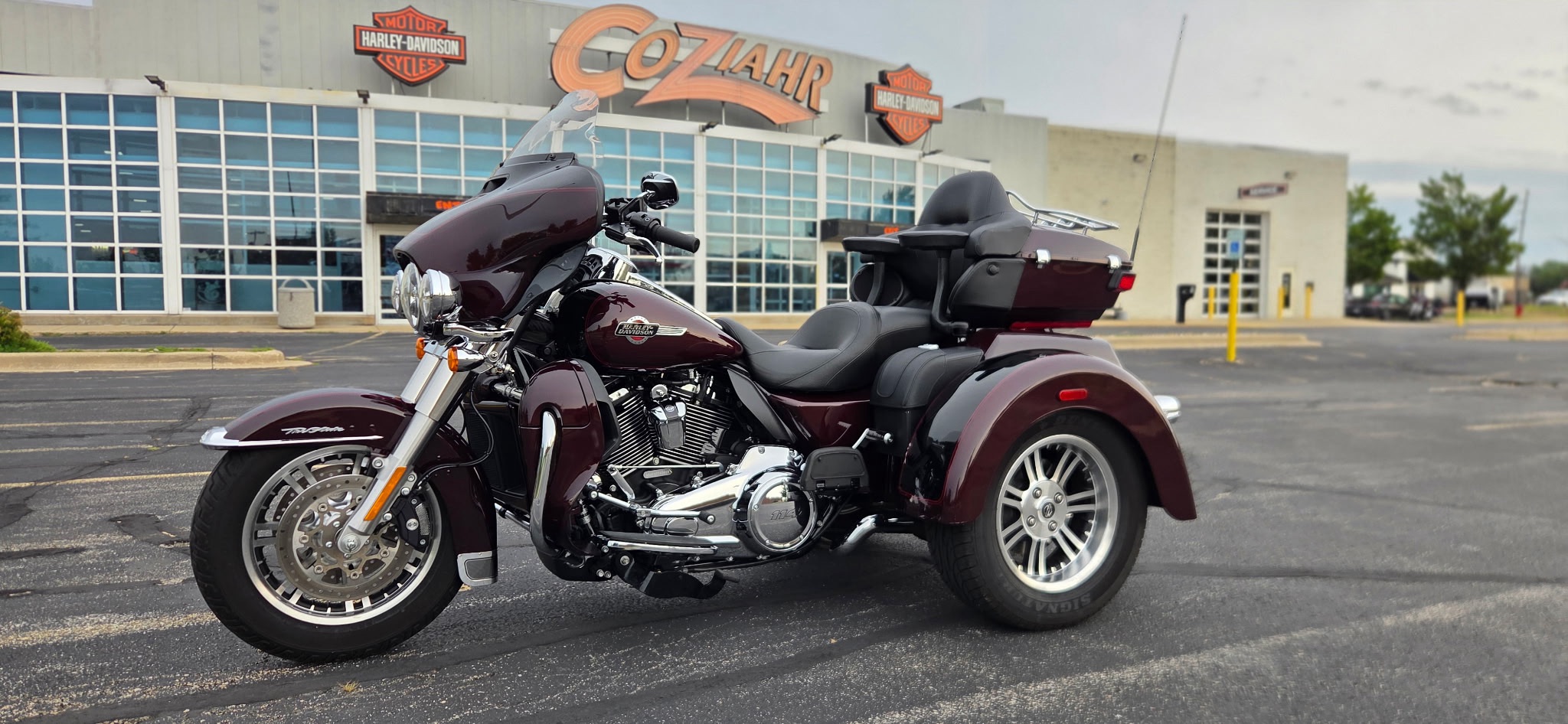 2022 Harley-Davidson Tri Glide® Ultra 3