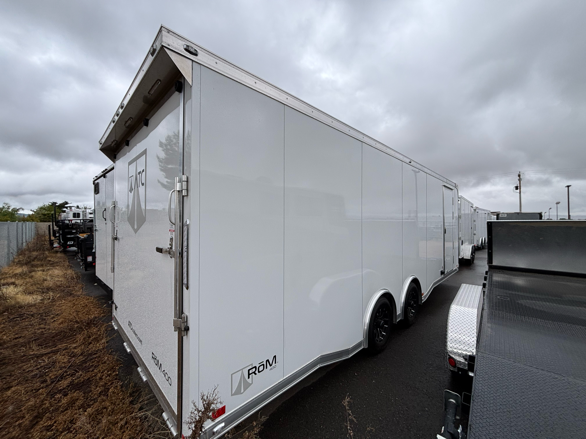 2025 ATC 8.5X20 MD ENCLOSED CAR HAULER 7K ROM400 in Paso Robles, California - Photo 3