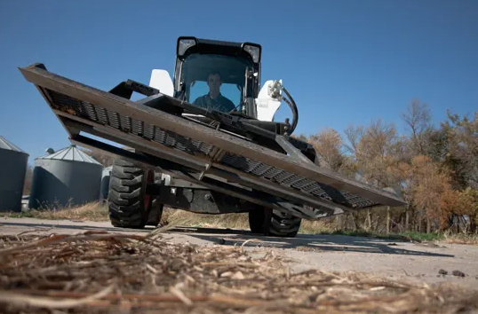 2024 Bobcat Tilt-Tatch in Paso Robles, California - Photo 2