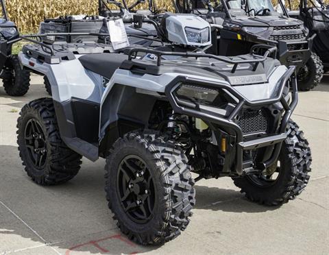 2025 Polaris Sportsman 570 Premium in Paso Robles, California - Photo 1