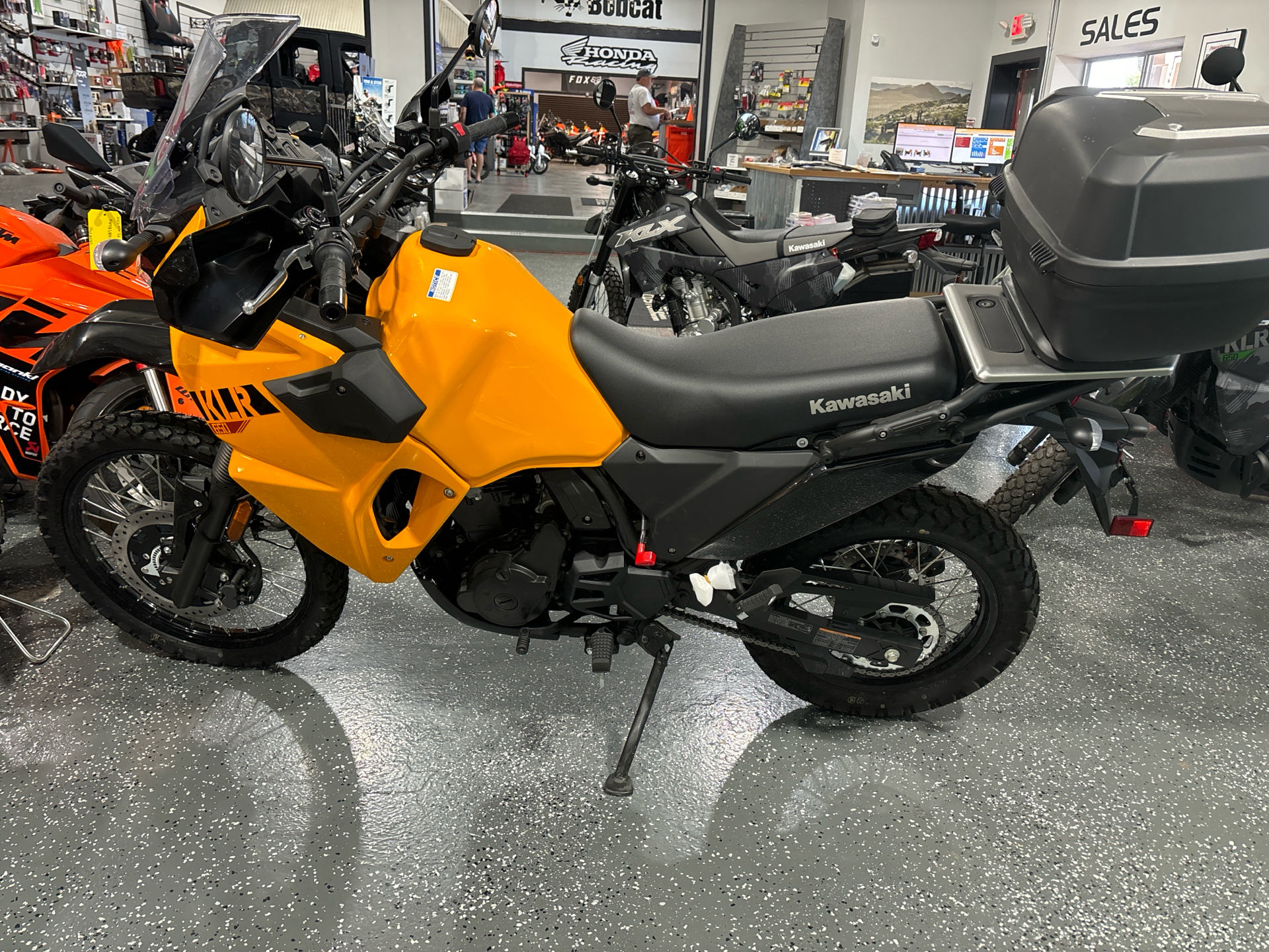 2023 Kawasaki KLR 650 Traveler ABS in Paso Robles, California - Photo 2