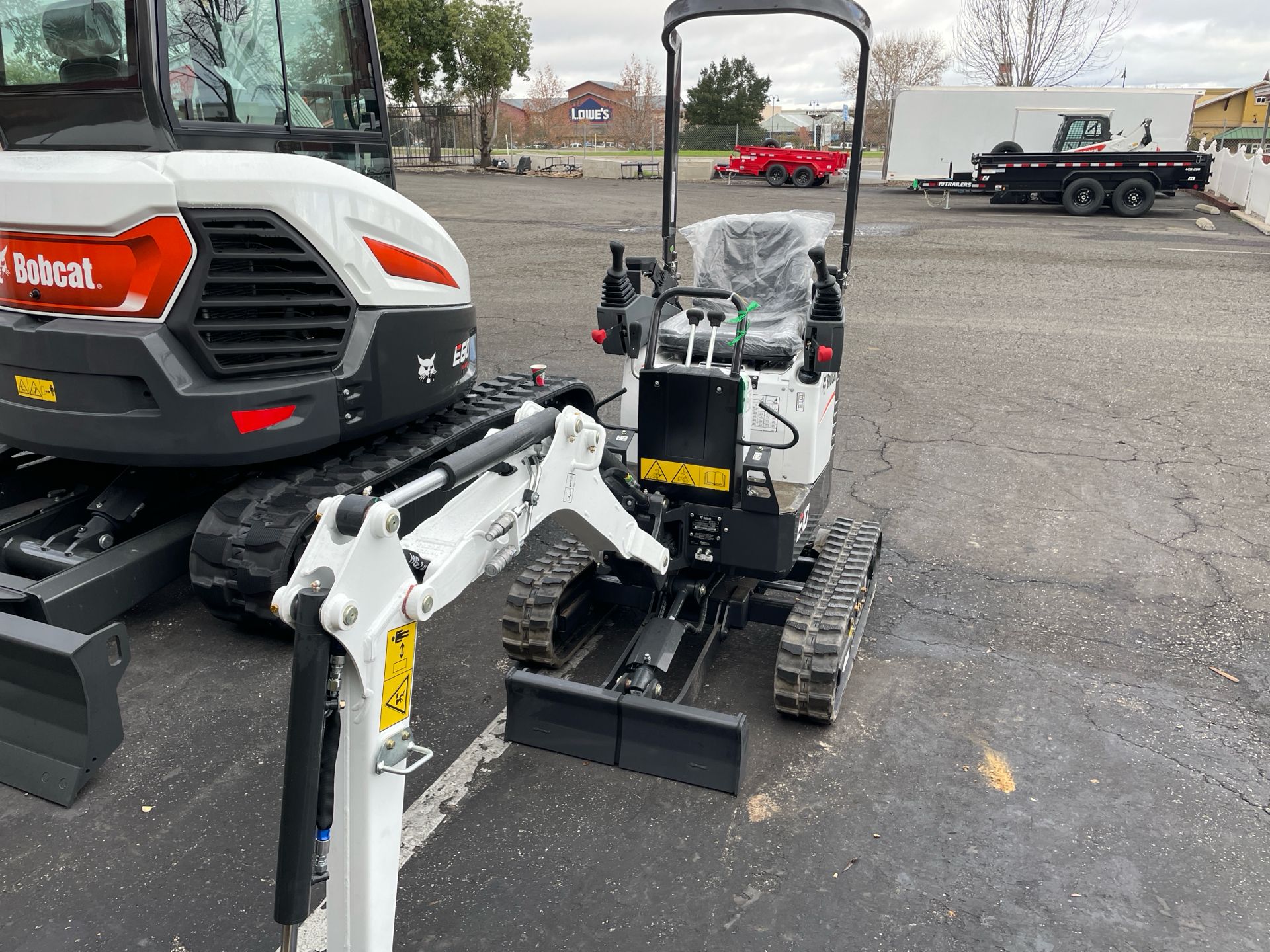 2024 Bobcat E10 in Paso Robles, California - Photo 4