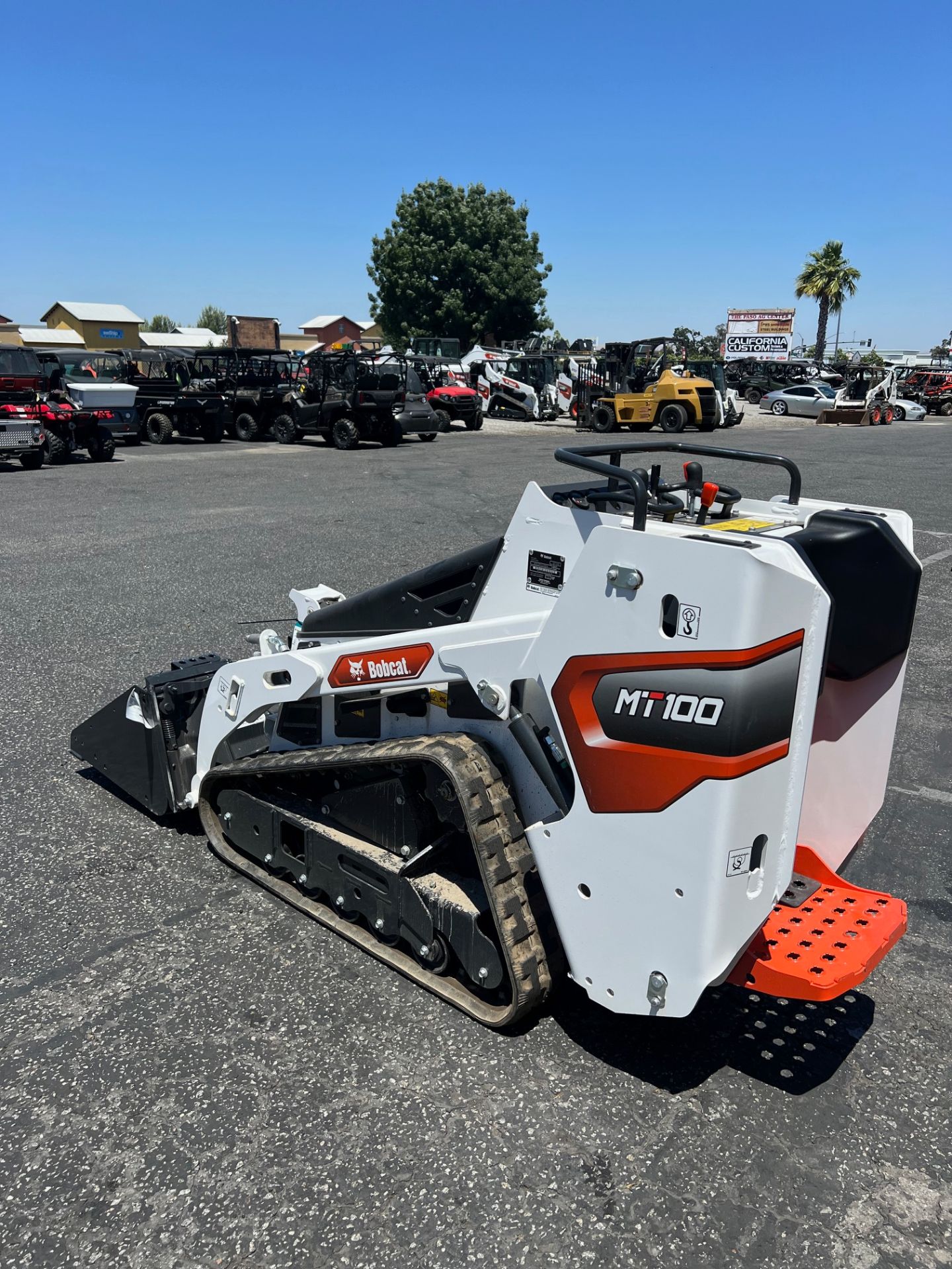 2025 Bobcat MT100 Mini Track Loader in Paso Robles, California - Photo 11