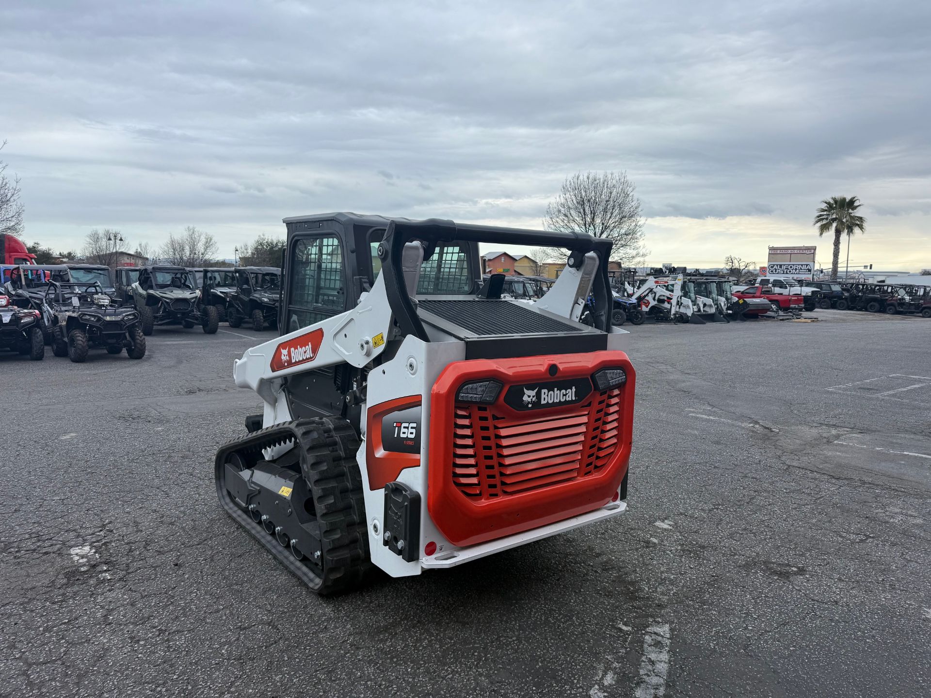 2025 Bobcat T66 COMPACT TRACK LOADER in Paso Robles, California - Photo 4