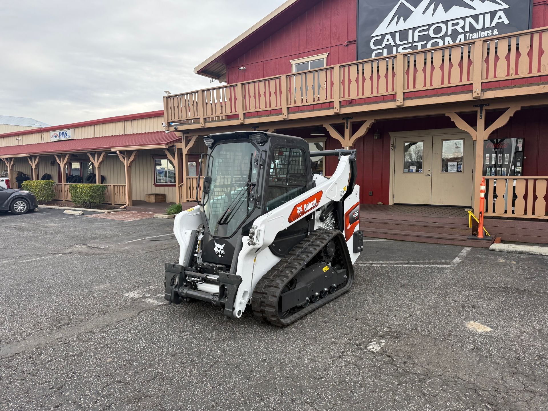 2025 Bobcat T66 COMPACT TRACK LOADER in Paso Robles, California - Photo 10