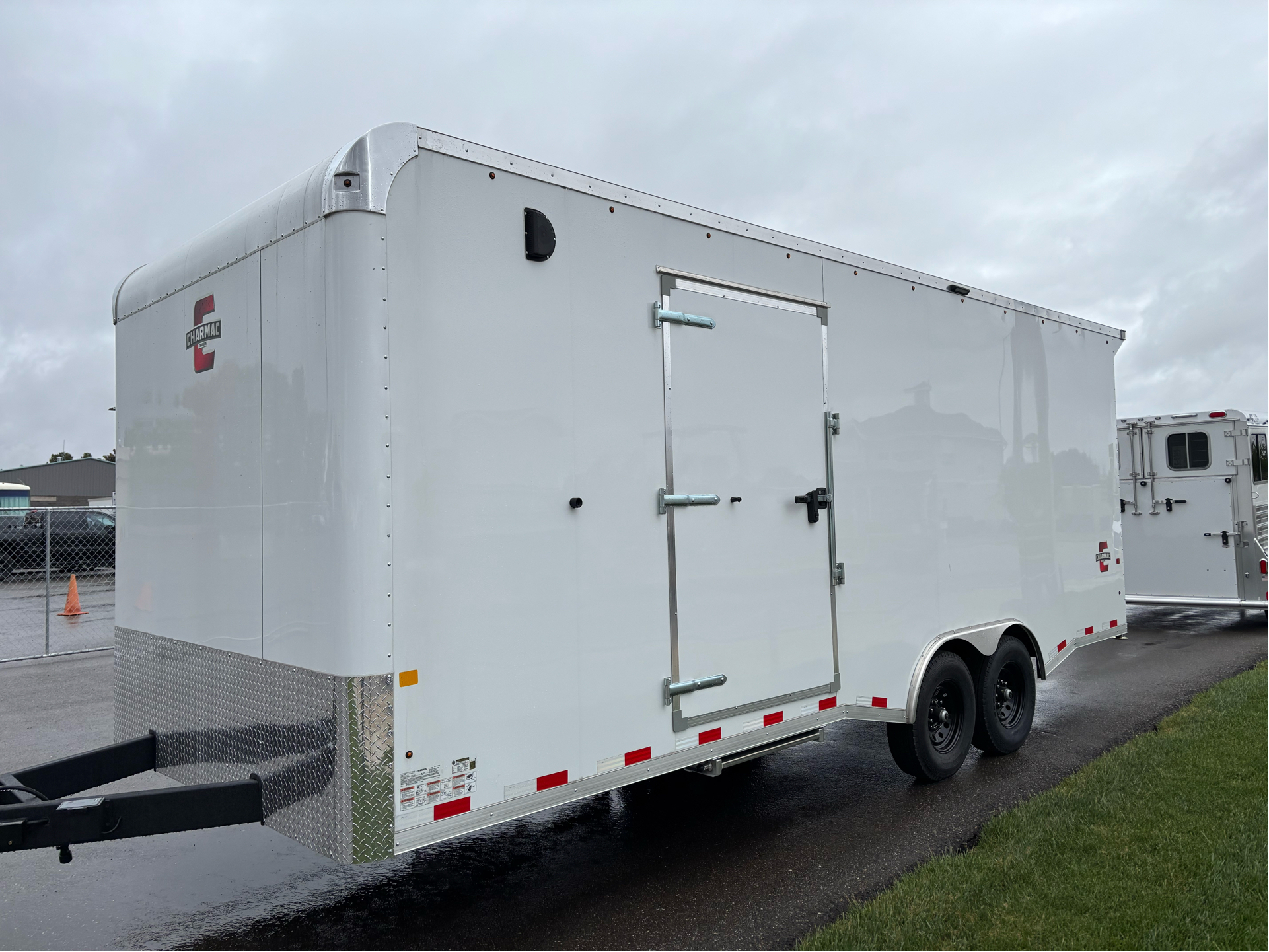 2025 Charmac Trailers 8.5X22 Stealth Car Hauler 12K in Paso Robles, California - Photo 1