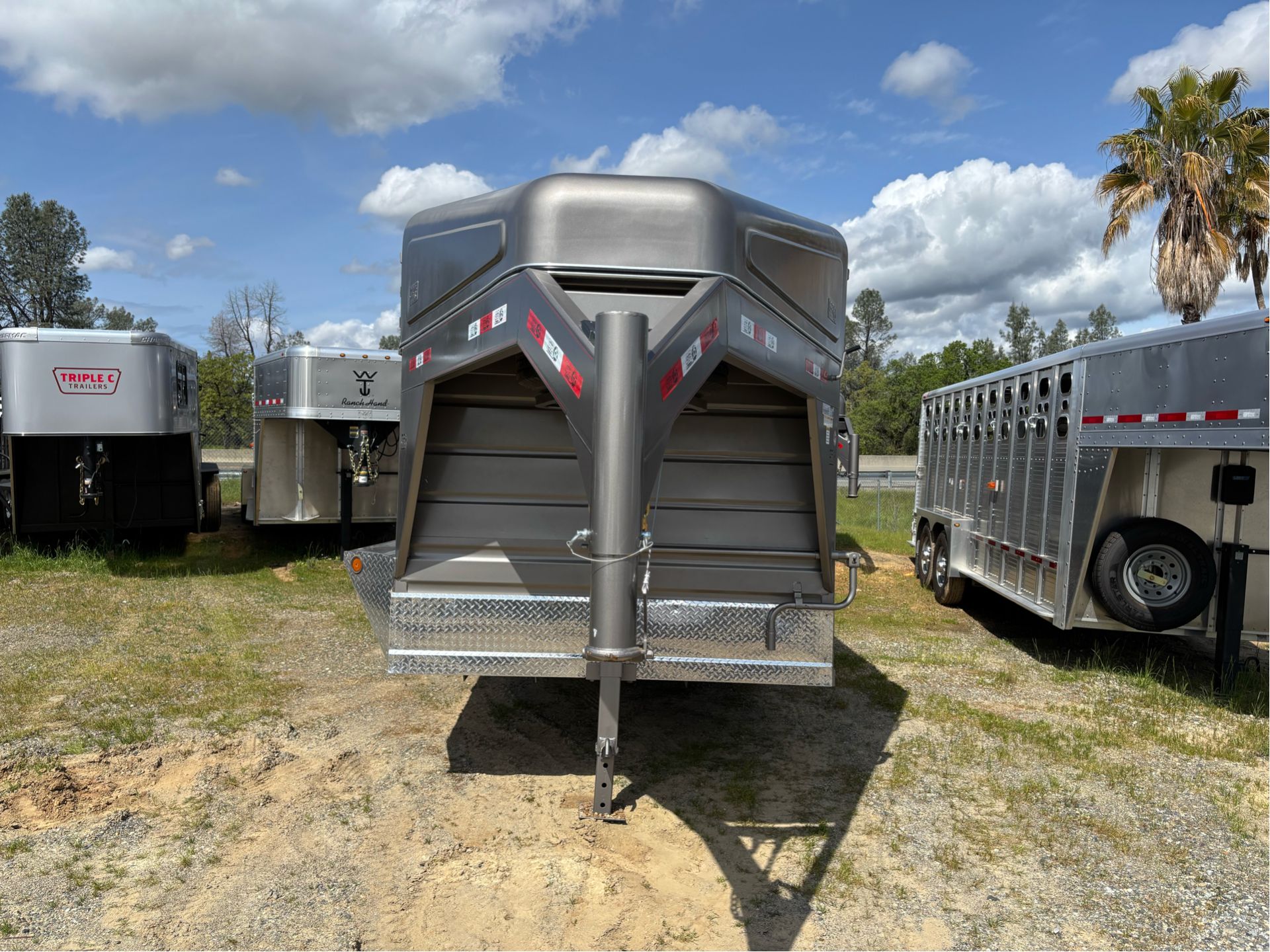 2025 GR TRAILERS 6.8X24 STOCK GN 14K TRAILER in Paso Robles, California - Photo 3