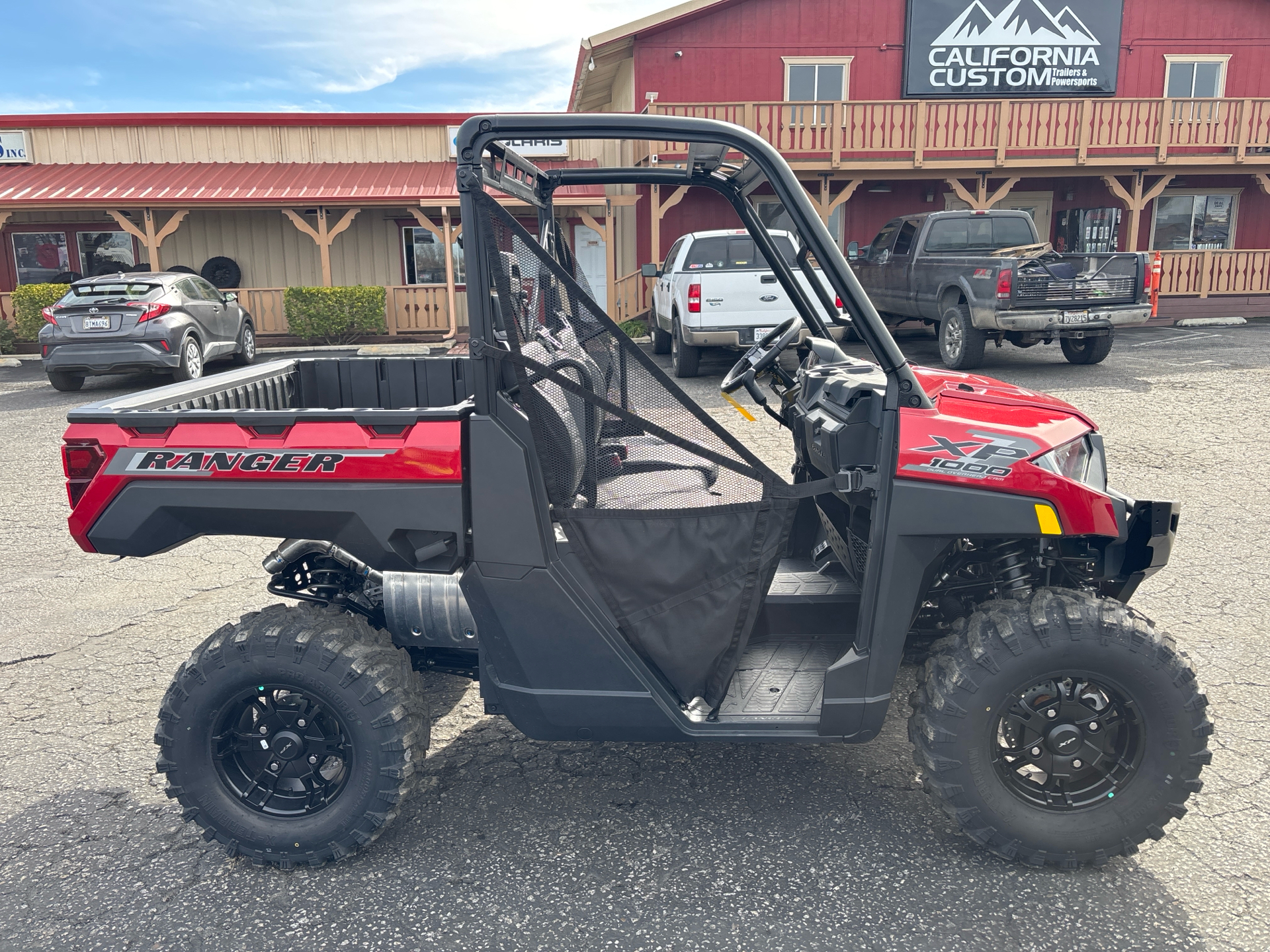 2025 Polaris Ranger XP 1000 Premium in Paso Robles, California - Photo 2