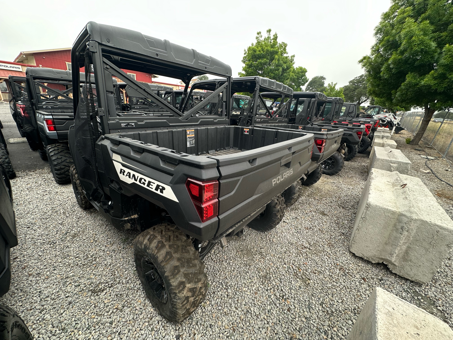 2025 Polaris Ranger 1000 Premium in Paso Robles, California - Photo 3