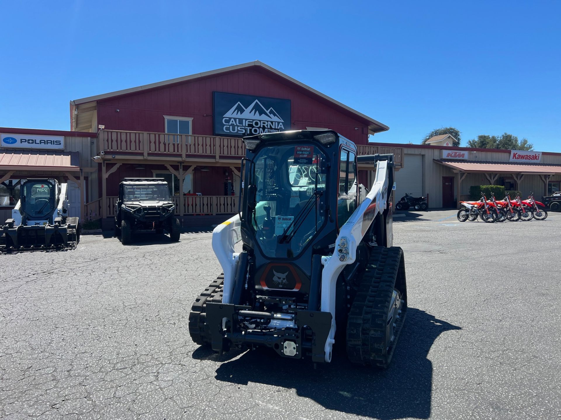 2024 Bobcat T76 PLATINUM EDITION in Paso Robles, California - Photo 2