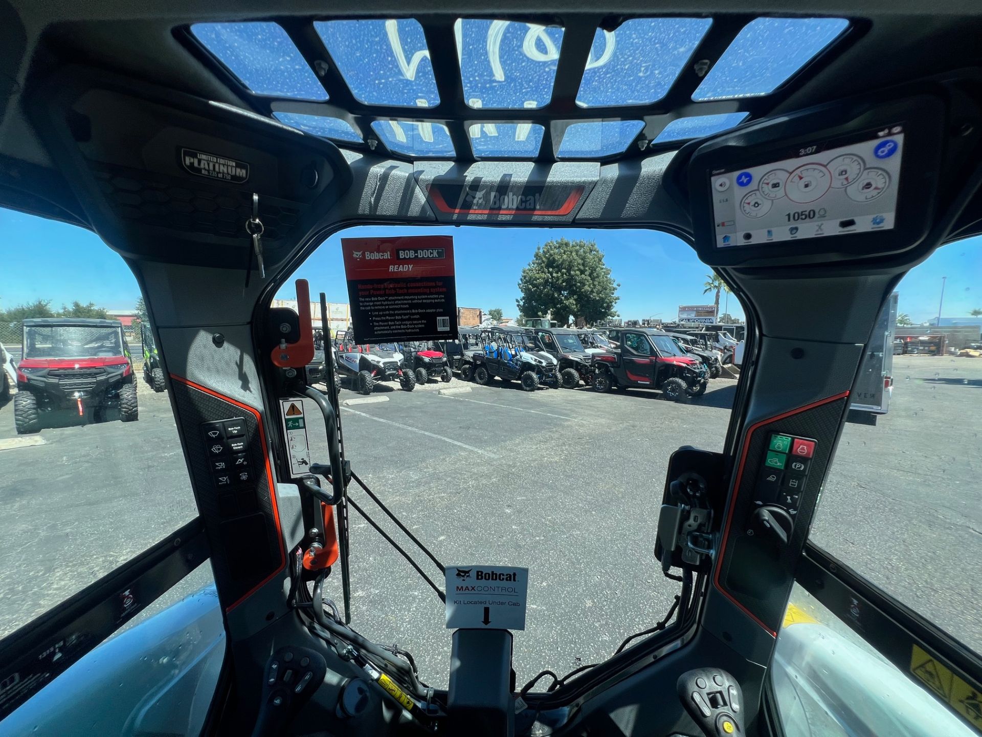 2024 Bobcat T76 PLATINUM EDITION in Paso Robles, California - Photo 13