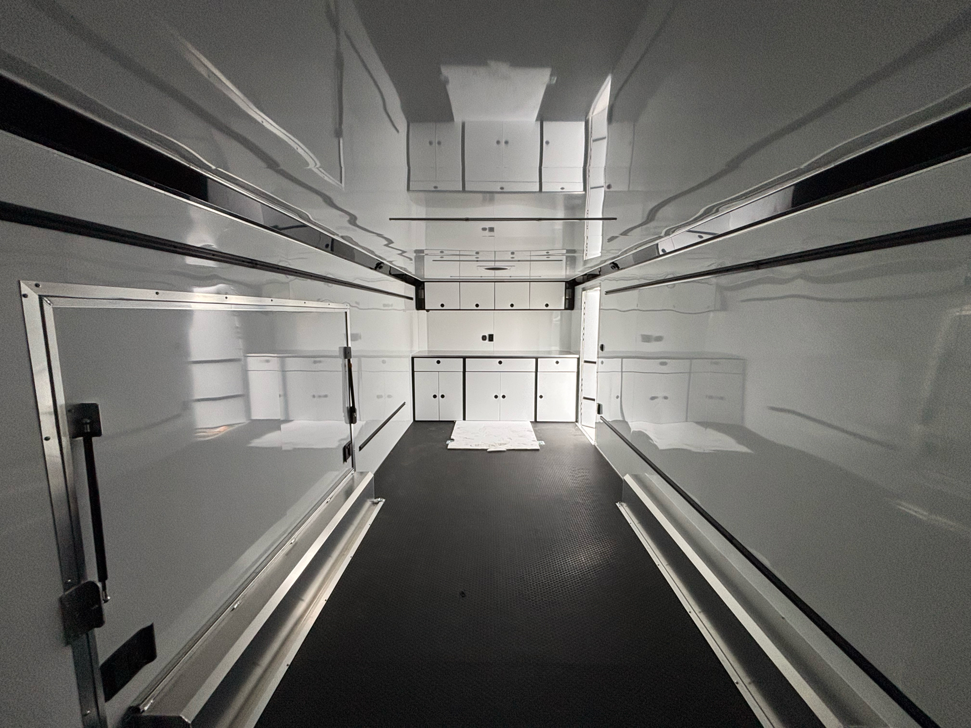 2025 ATC 8.5X24 Enclosed Car Hauler ROM450 10K in Paso Robles, California - Photo 6