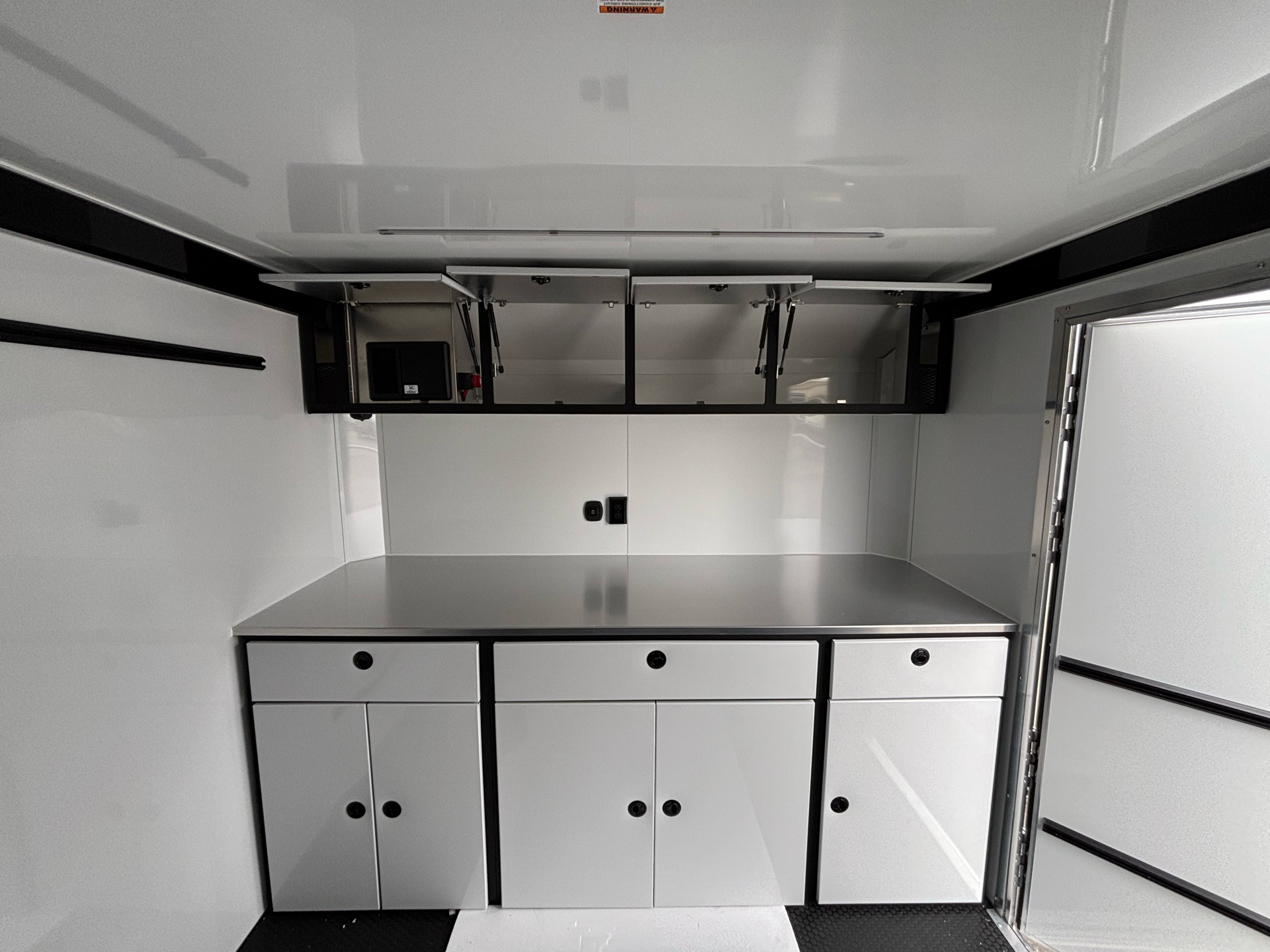 2025 ATC 8.5X24 Enclosed Car Hauler ROM450 10K in Paso Robles, California - Photo 7