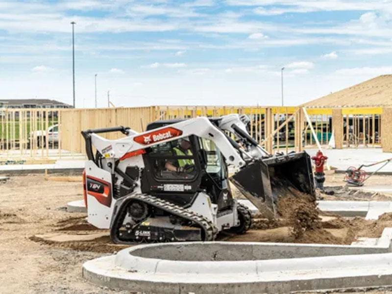 2025 Bobcat T64 COMPACT TRACK LOADER in Paso Robles, California - Photo 10