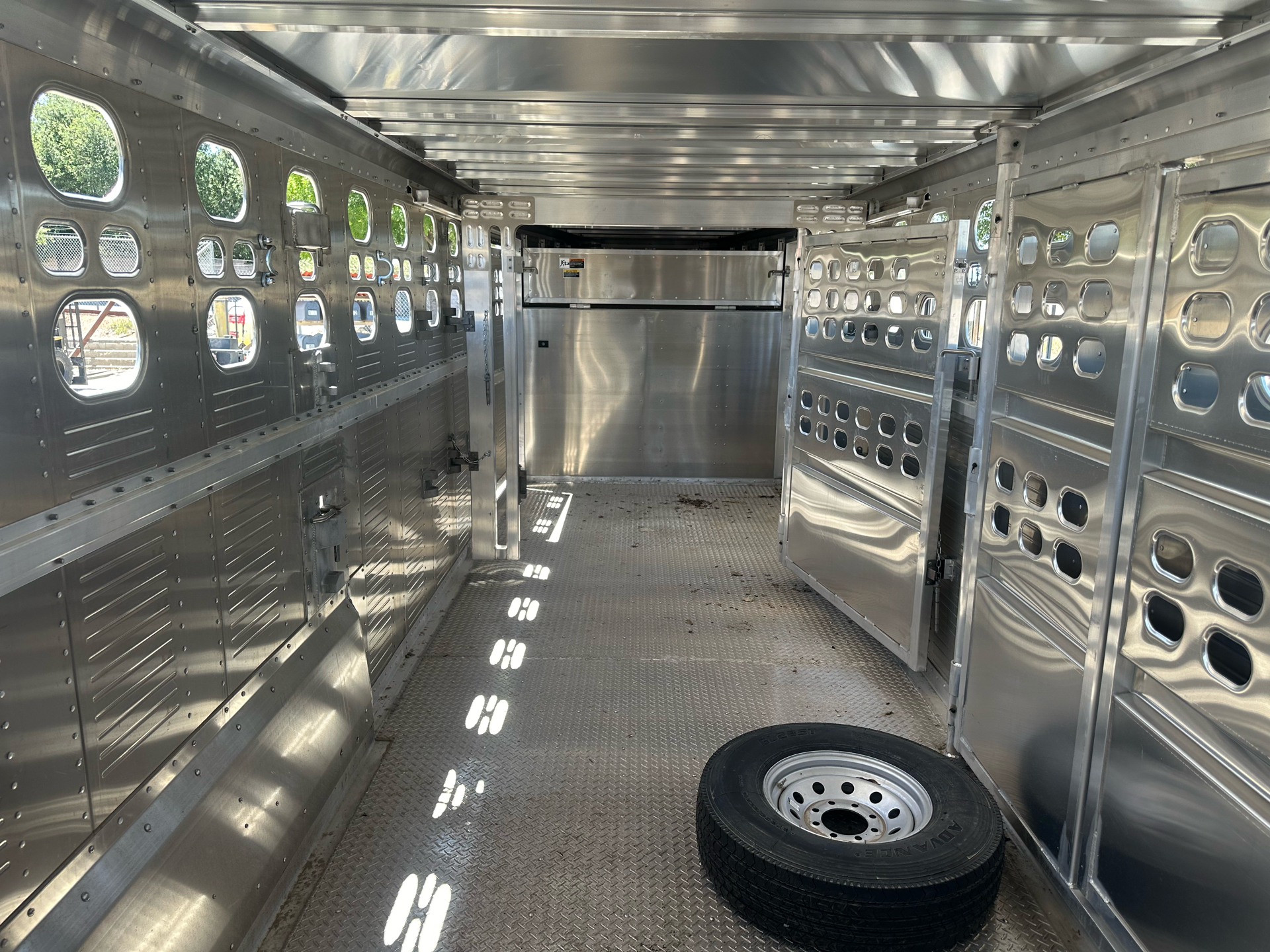 2025 Wilson Trailer 7x24 RANCHER PUNCH SIDE in Paso Robles, California - Photo 3