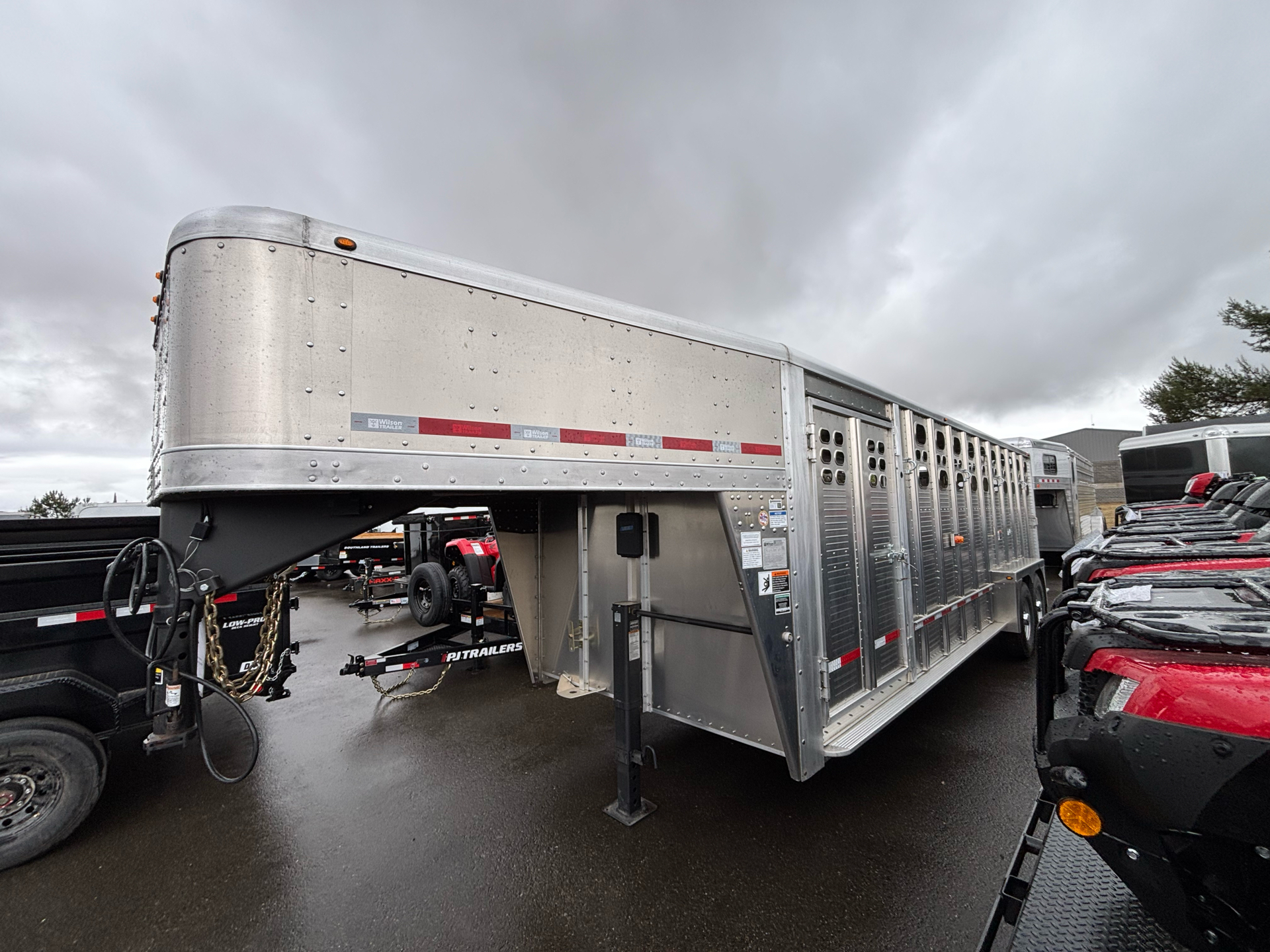 2025 Wilson Trailer 7x24 RANCHER PUNCH SIDE in Paso Robles, California - Photo 2